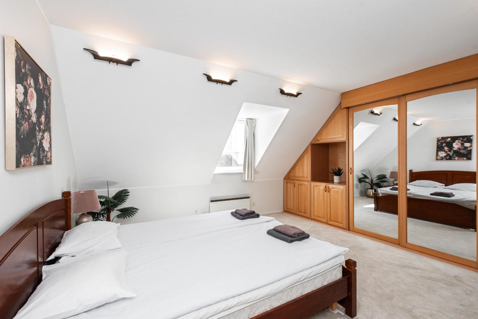 Airhome - Old Dominican Monastery Tallinn Exterior photo