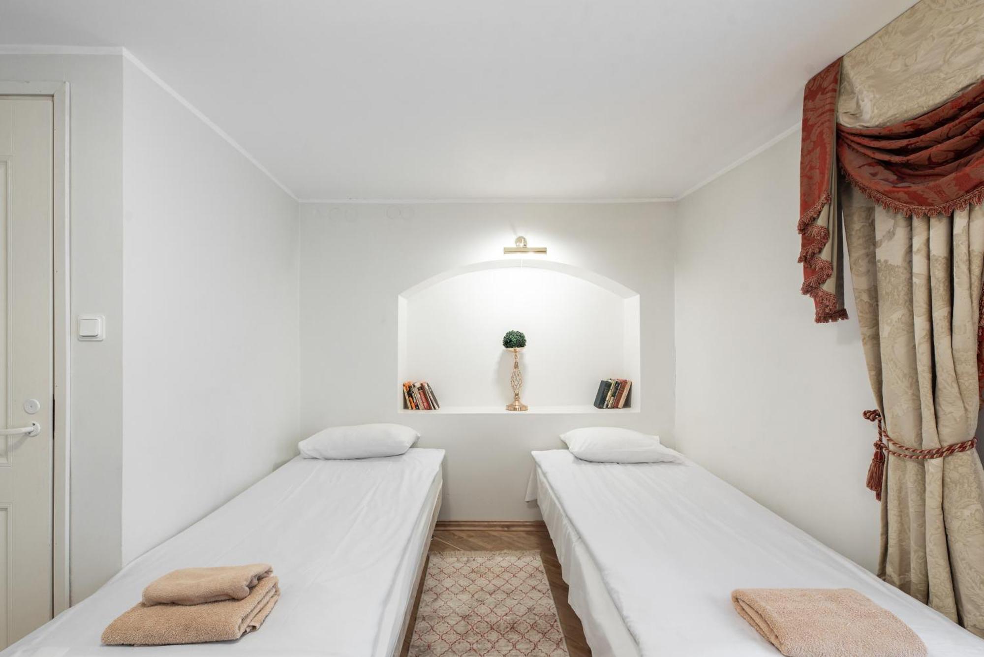 Airhome - Old Dominican Monastery Tallinn Exterior photo