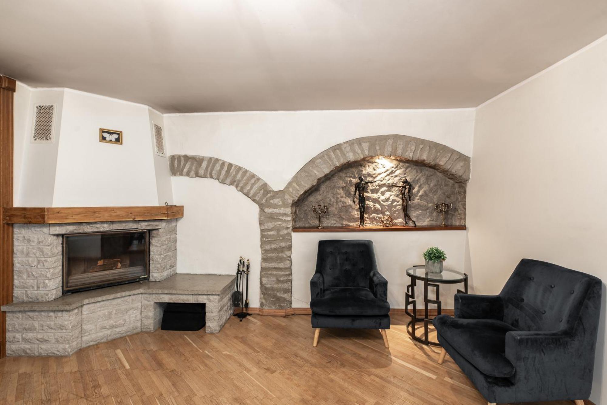 Airhome - Old Dominican Monastery Tallinn Exterior photo